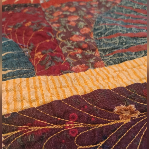 New York Beauty Quilted Wall Hanging - Picture 8 of 13